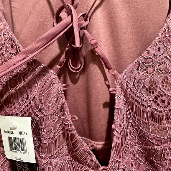 Aqua Women's Pink Lace Sleeveless V-Neck Party Cocktail Midi Dress - Picture 8 of 10